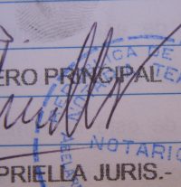 Grafólogo, firma, falsedad, análisis, forense, perito.